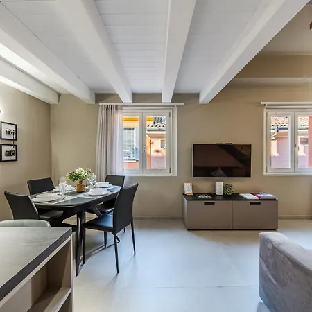 Residenze Selmi 22 * Модена