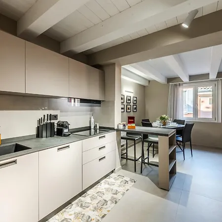 Residenze Selmi 22 Модена